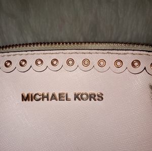Micheal Kors purse